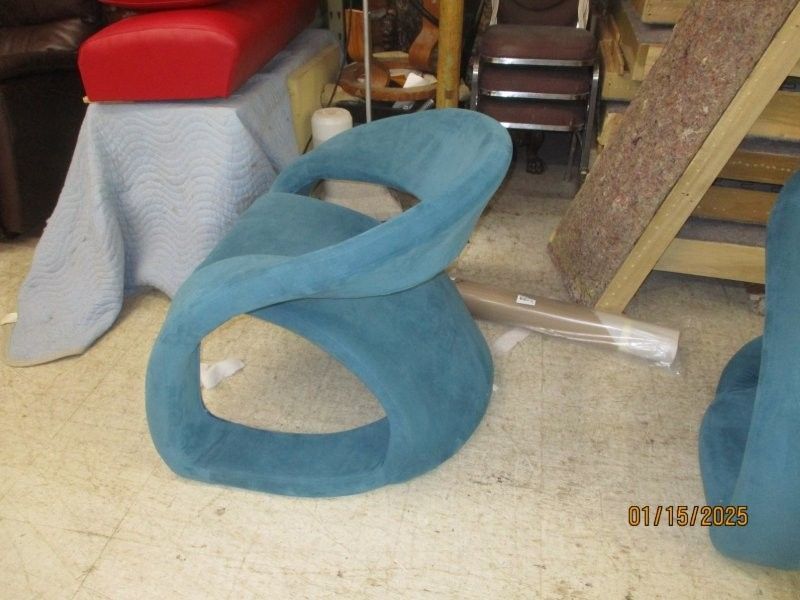 A picture of a blue chair
