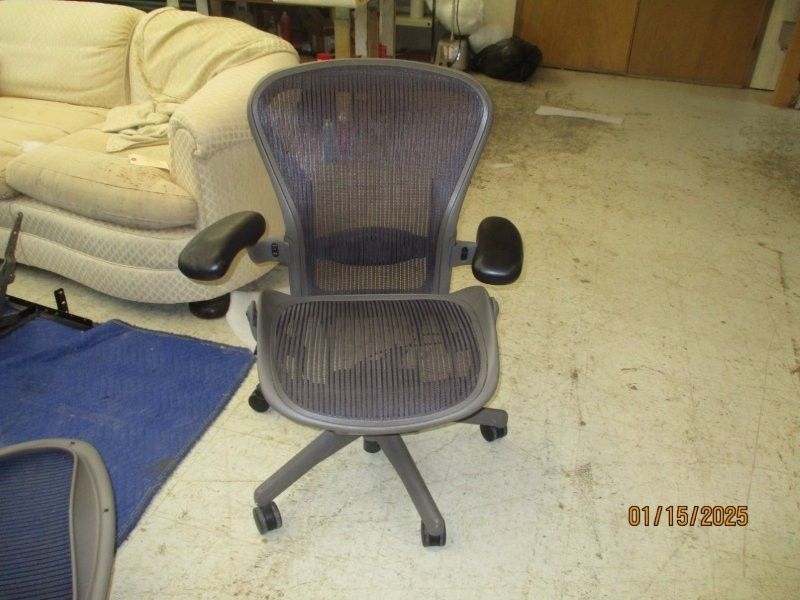 A picture of an office chair