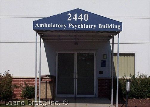 A picture of the entrance to the ambulatory psychiatry building