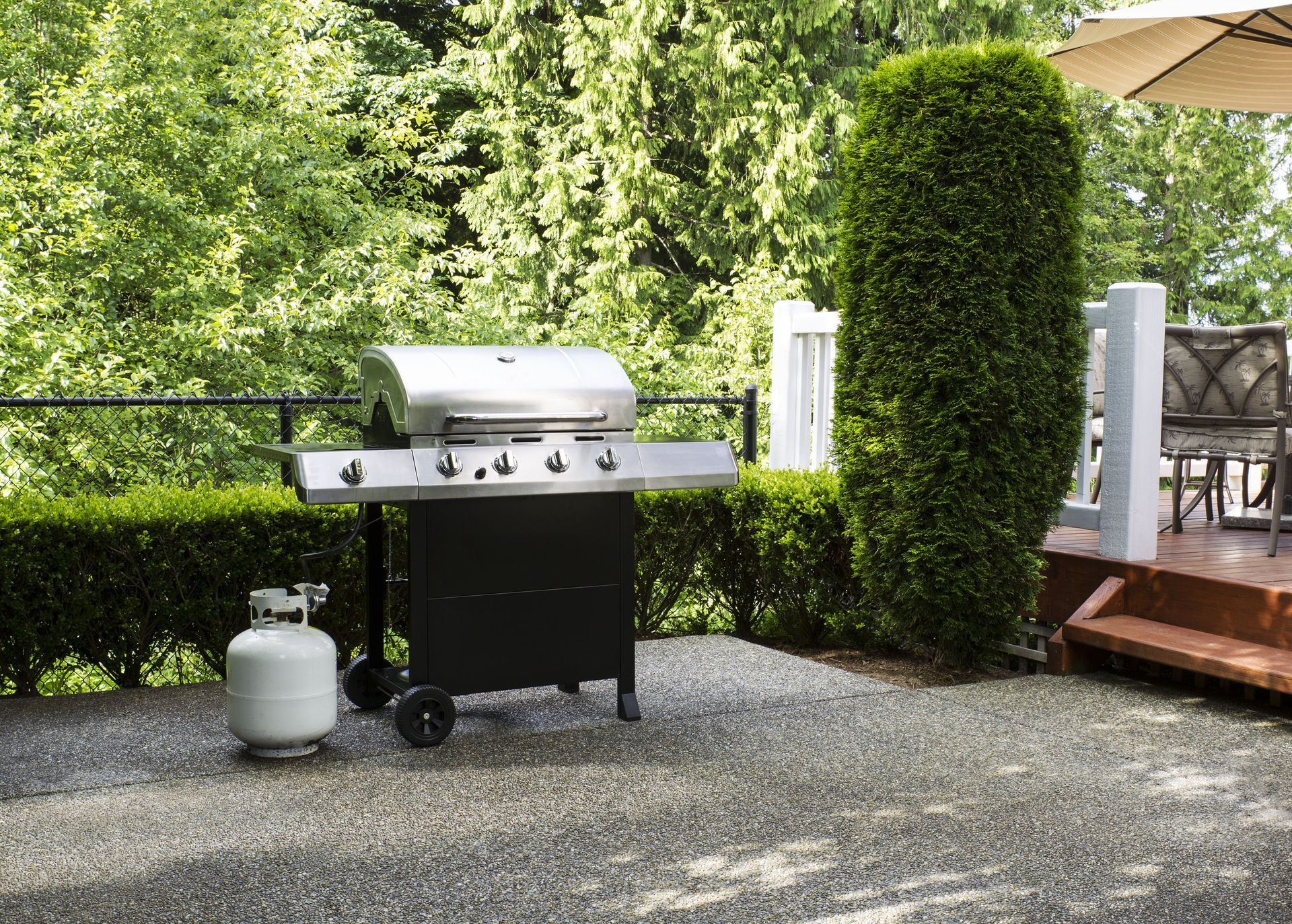 outdoor kitchens