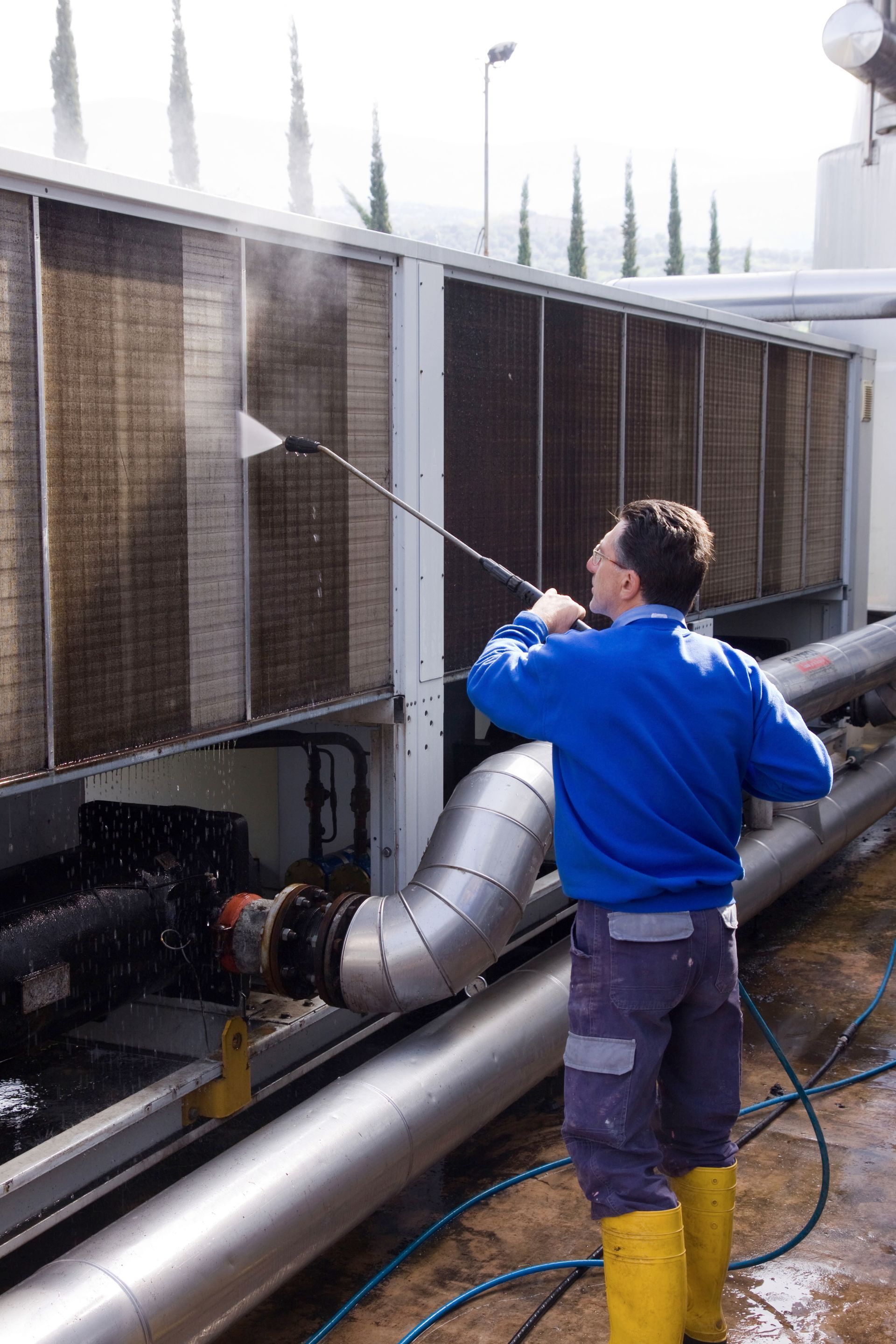 commercial pressure washer