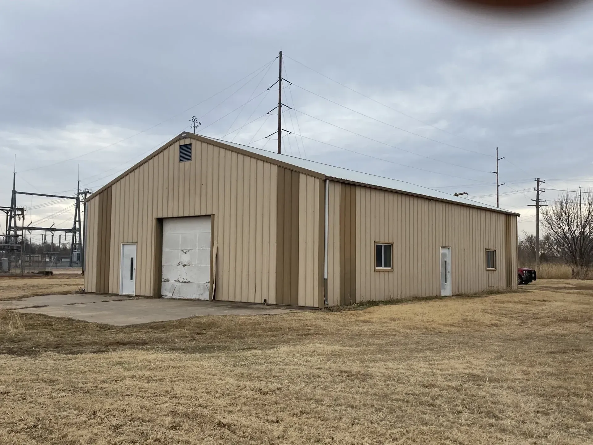 Shop Building with Cement Floor
