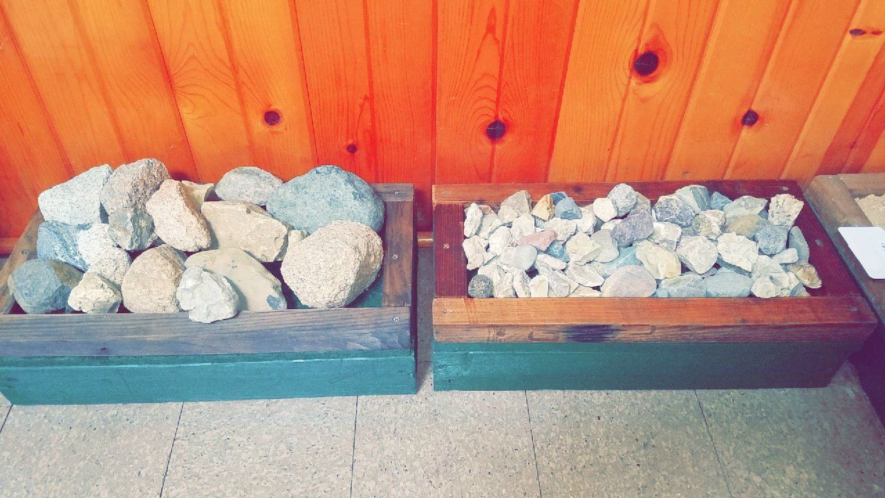 Decorative Landscape Rock and Wood Mulch