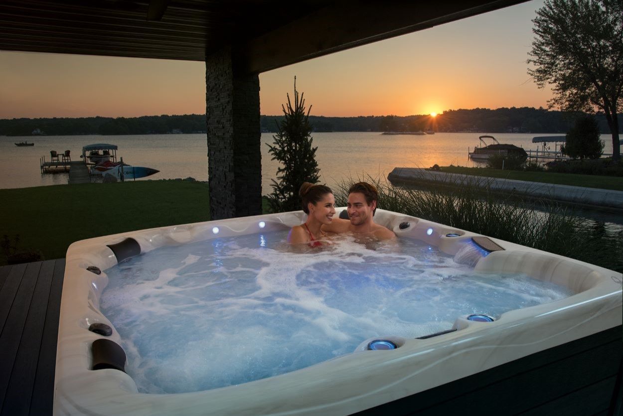 Hot Tubs | Peru, IL | JTS Pools & Spas