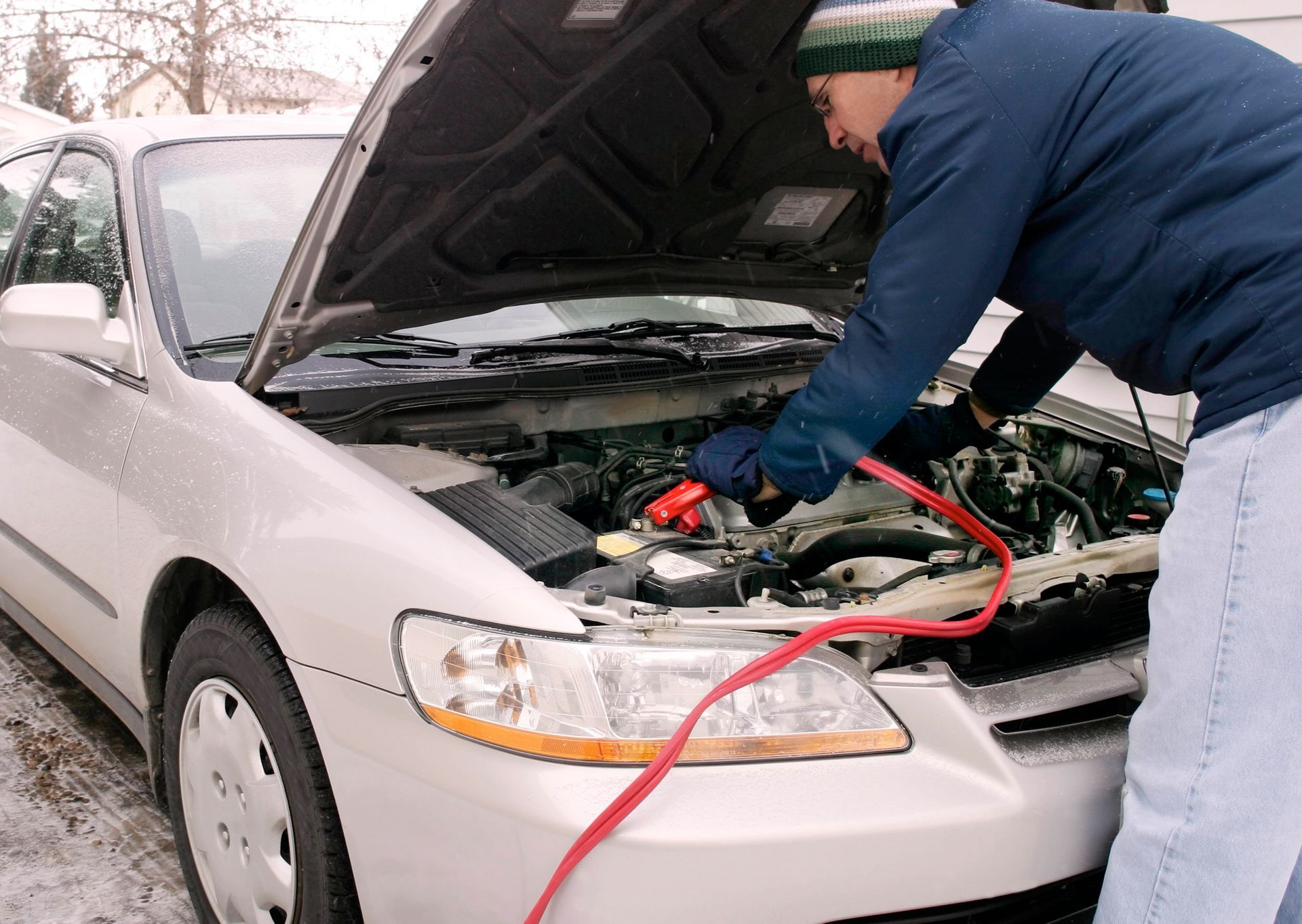 3 Signs It&rsquo;s Time to Shop for a New Car Battery