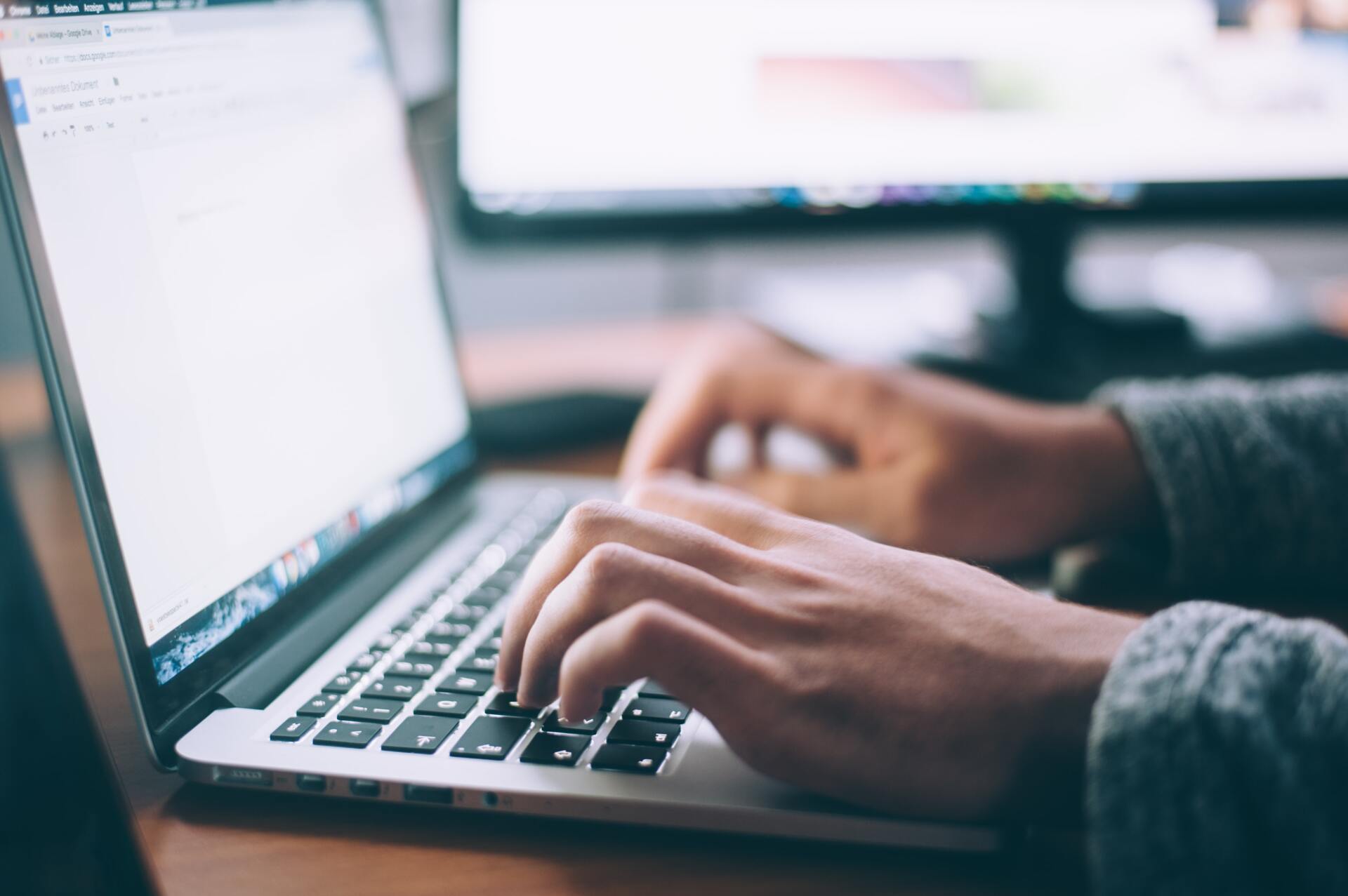 Tips For Writing Great Posts That Increase Your Site Traffic - Eastwind Denta