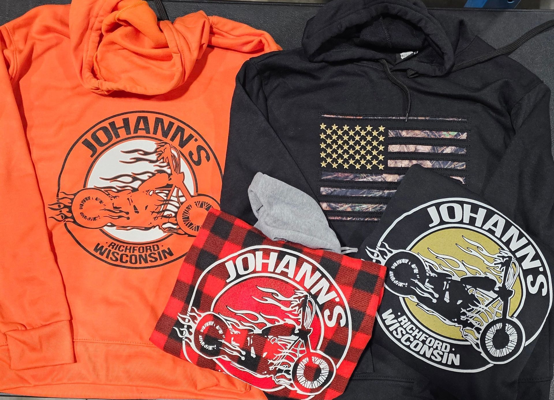 Screen printed apparels