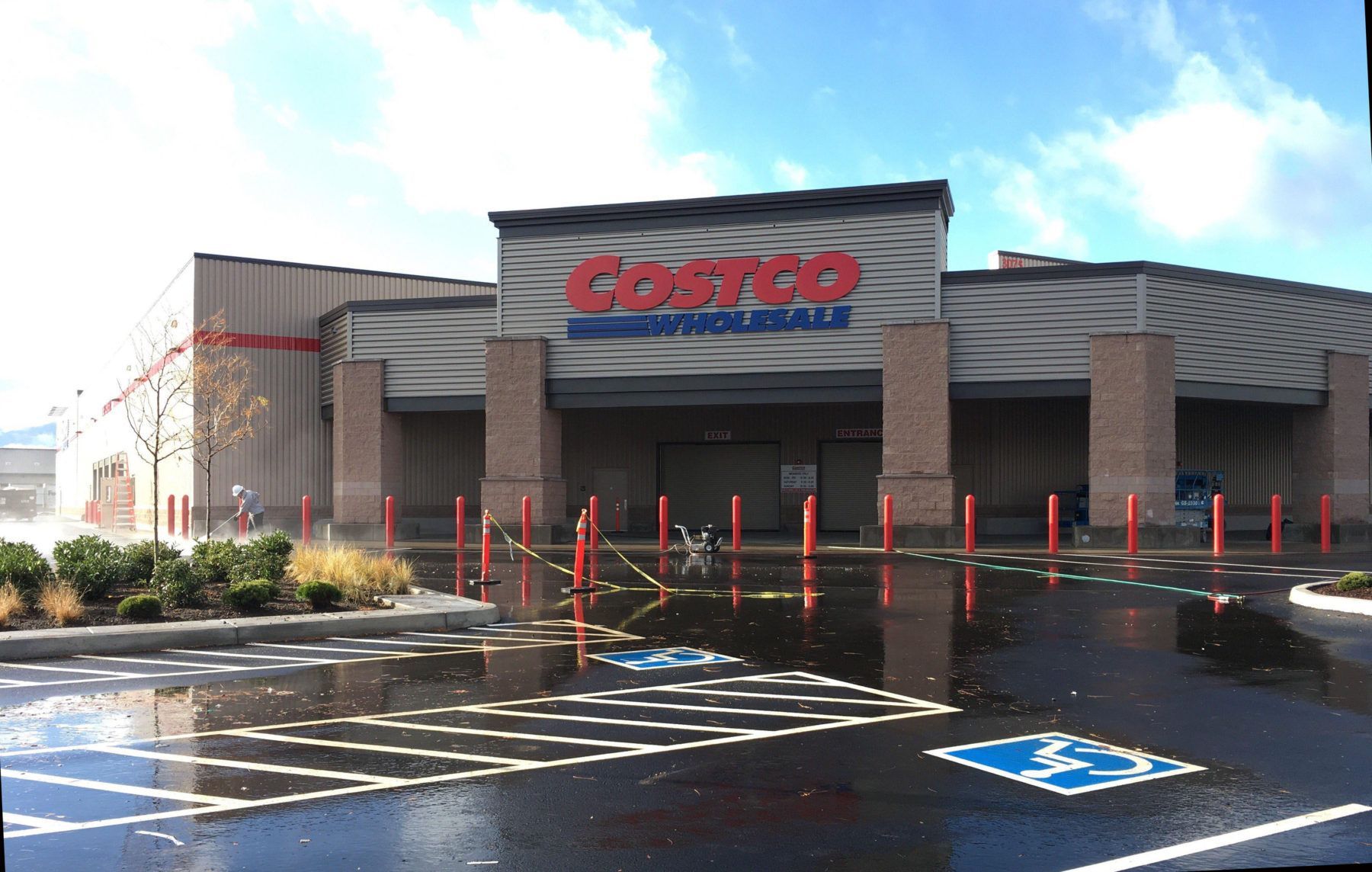 Commercial building
