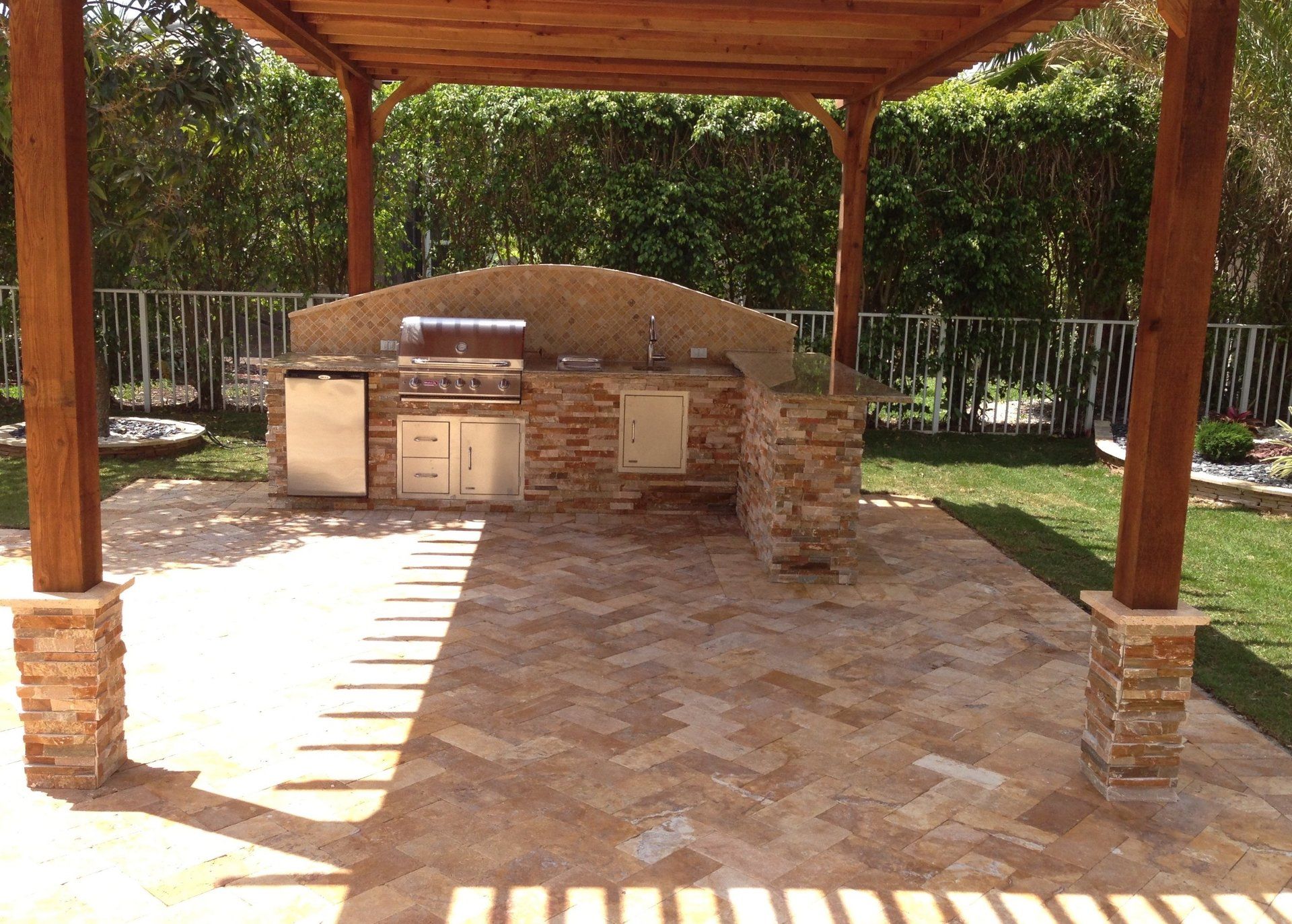 Hardscaping Services Outdoor Kitchen Panama City, FL