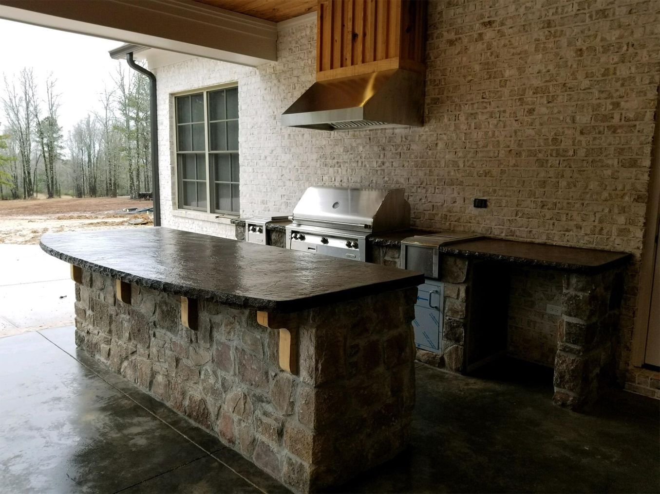 Custom Outdoor Kitchen and Bars Memphis, TN