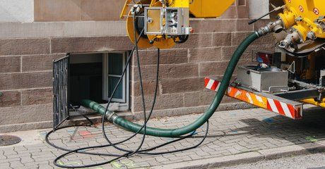 Commercial grease trap