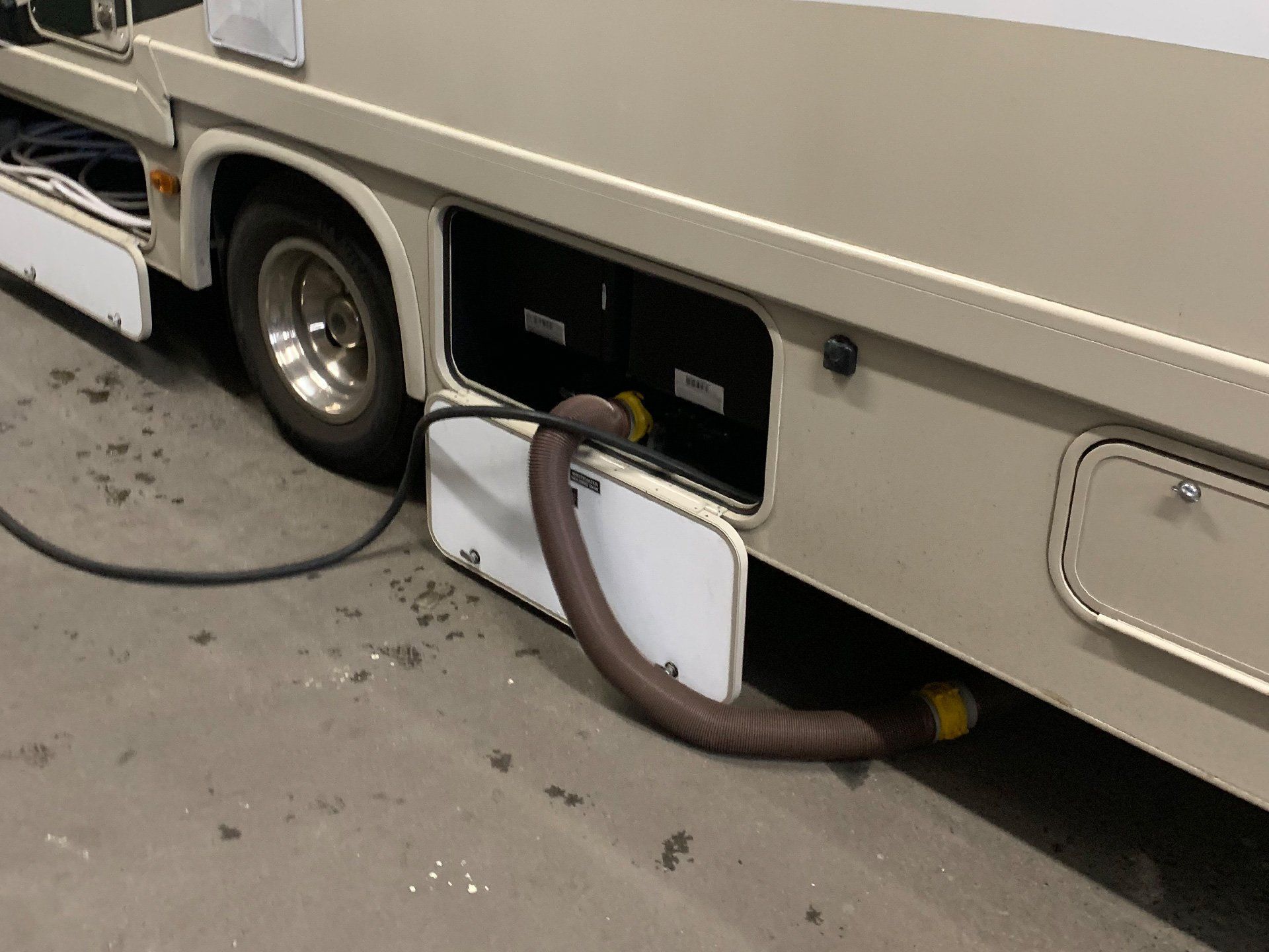 Trailer washing service