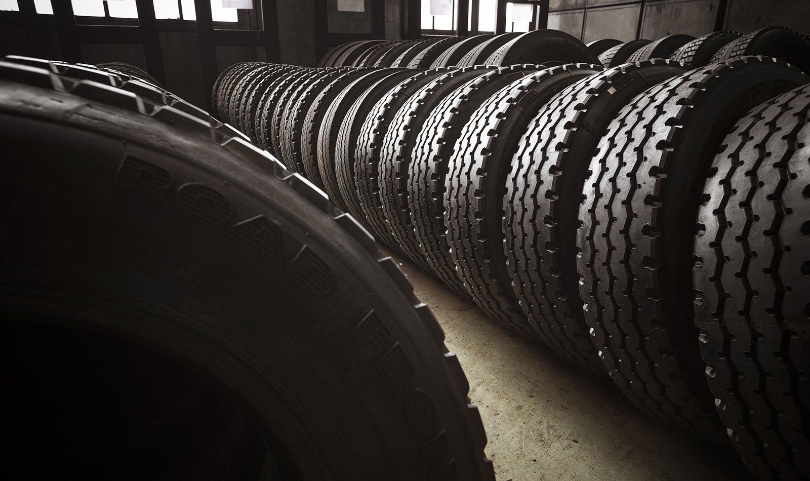 Commercial truck tires