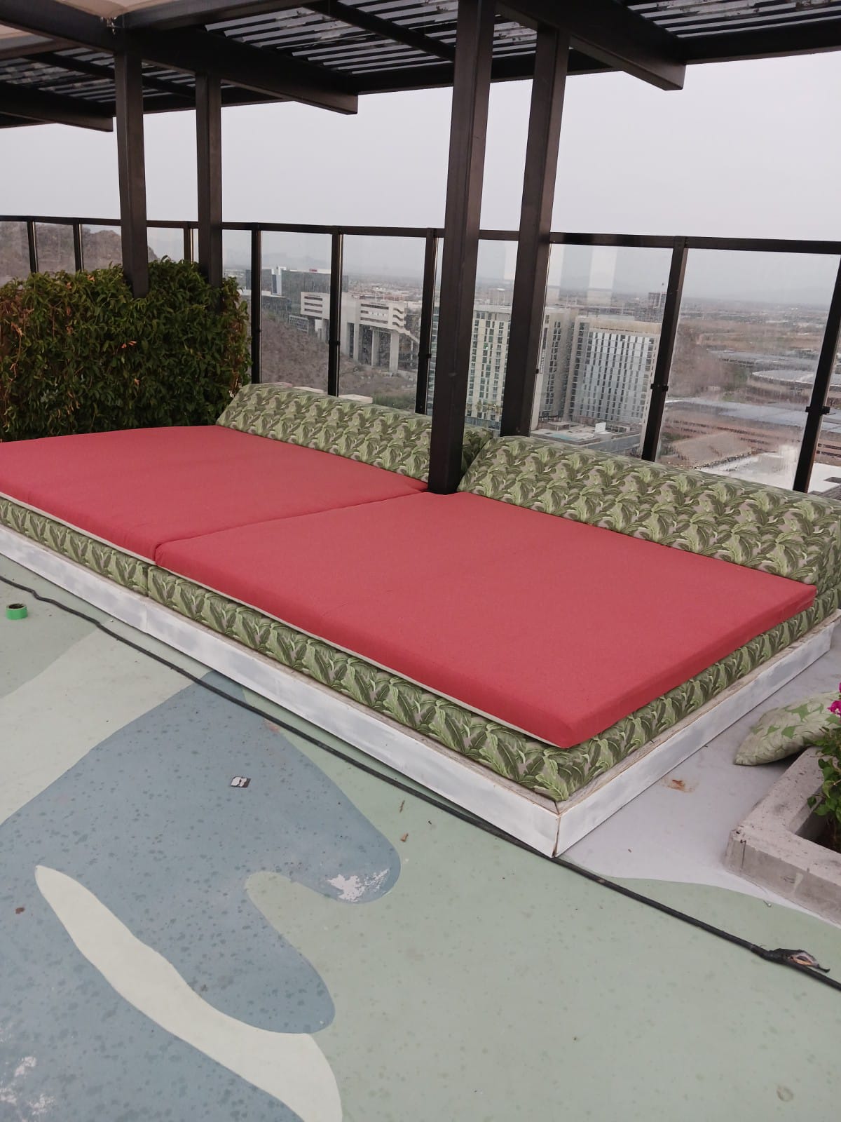 Outdoor lounge bed