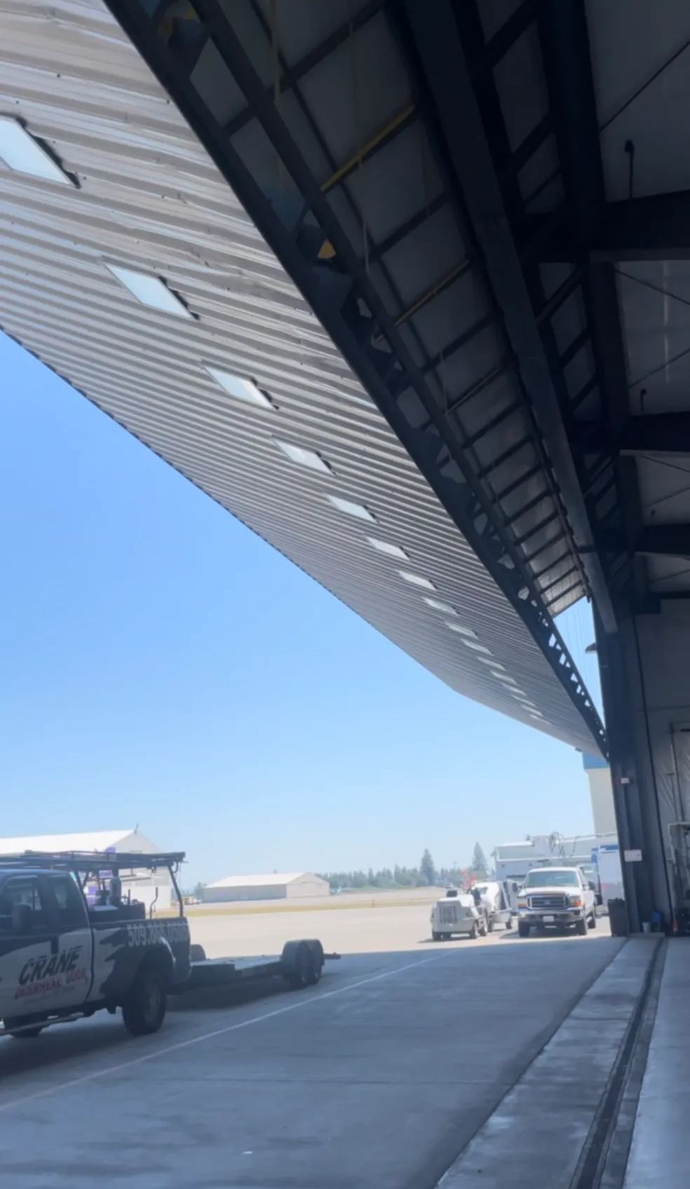 Hangar overhead doors