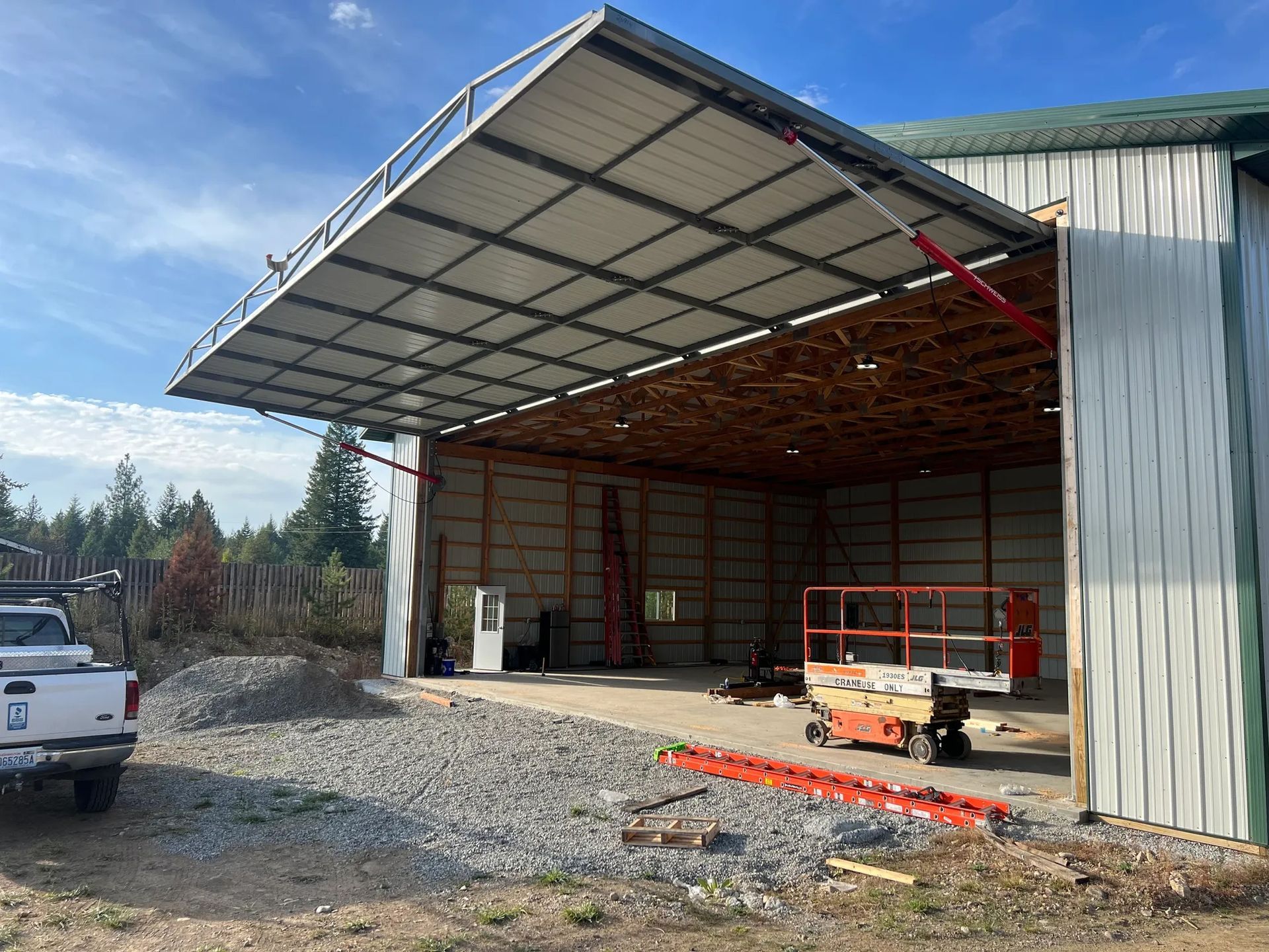 Hangar overhead doors