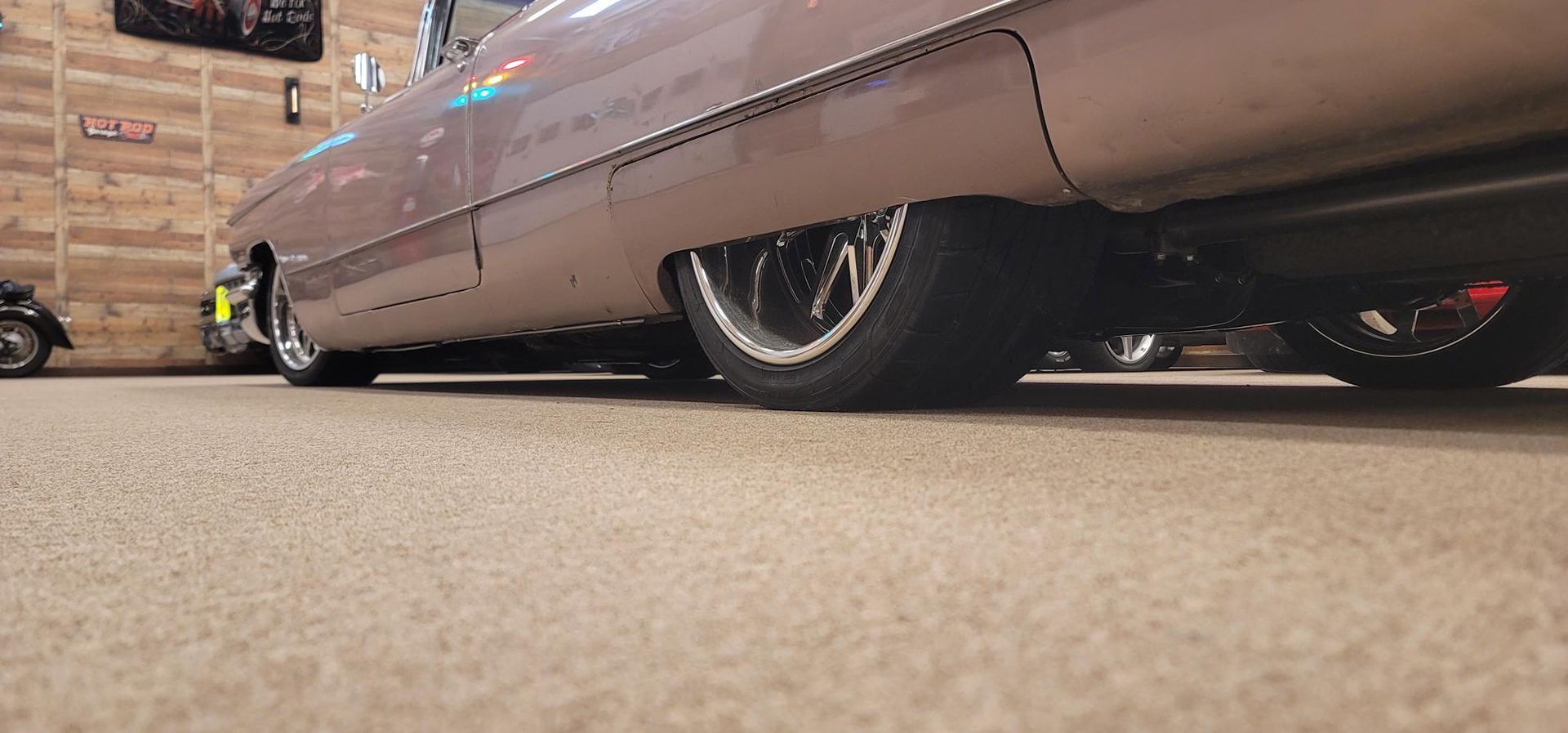 Side wheels of a vintage car