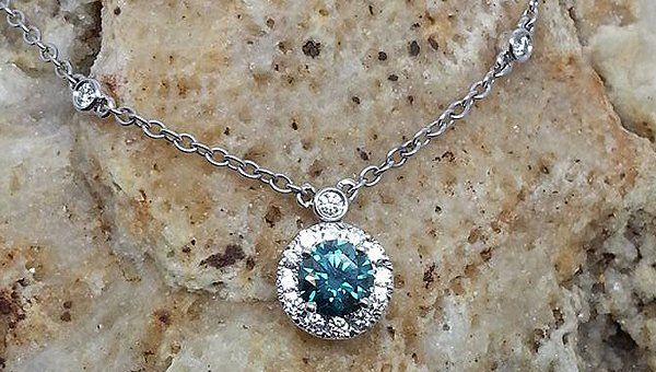 14kt white gold necklace