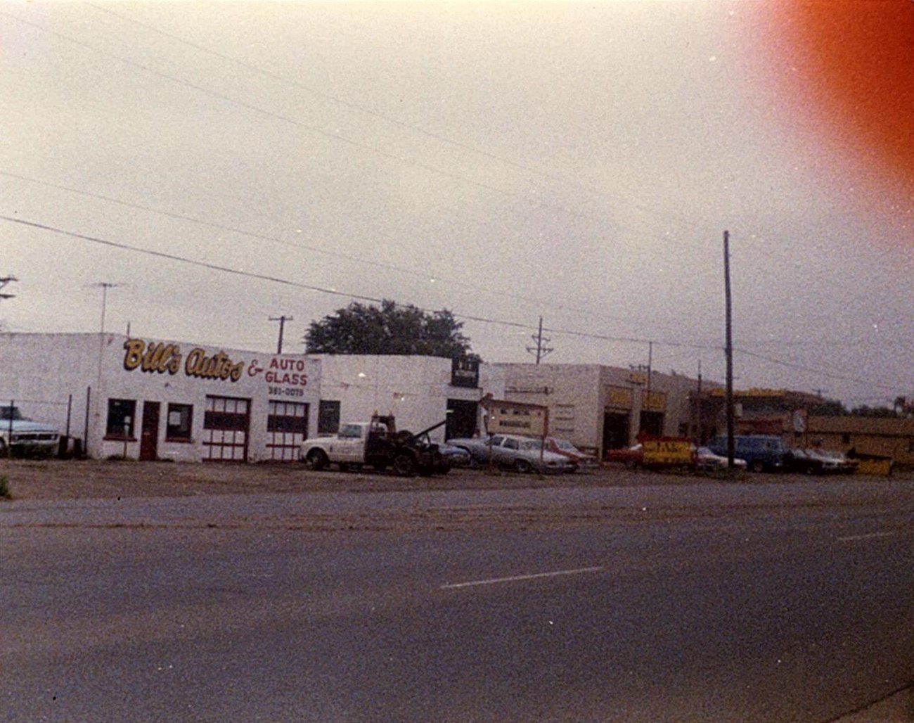 Bill's Auto Glass front building