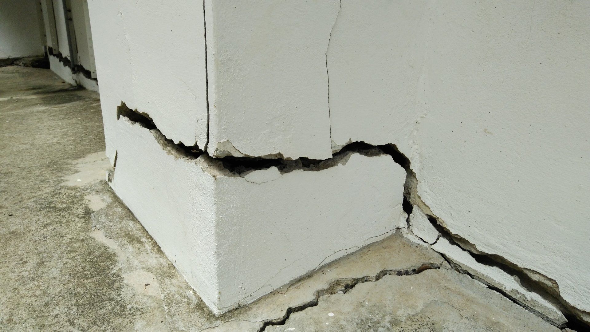Cracked foundation