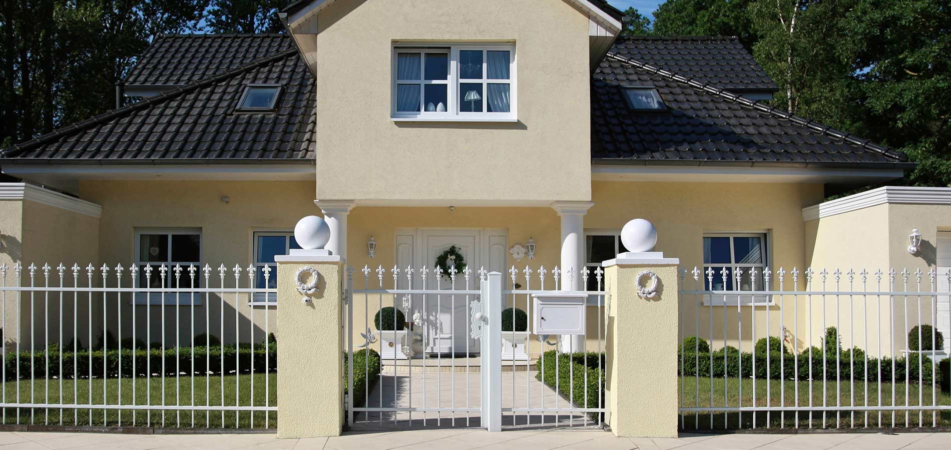 Steel ornamental fencing