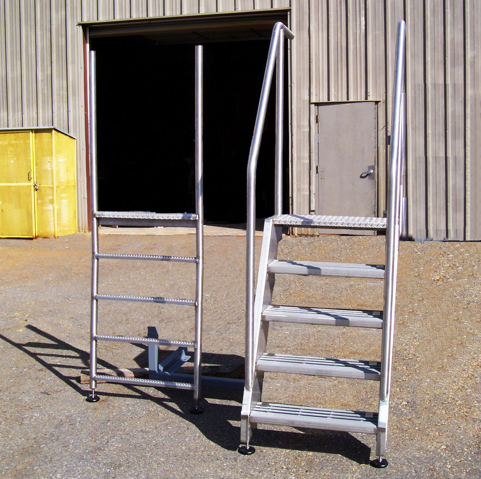 Metal ladder