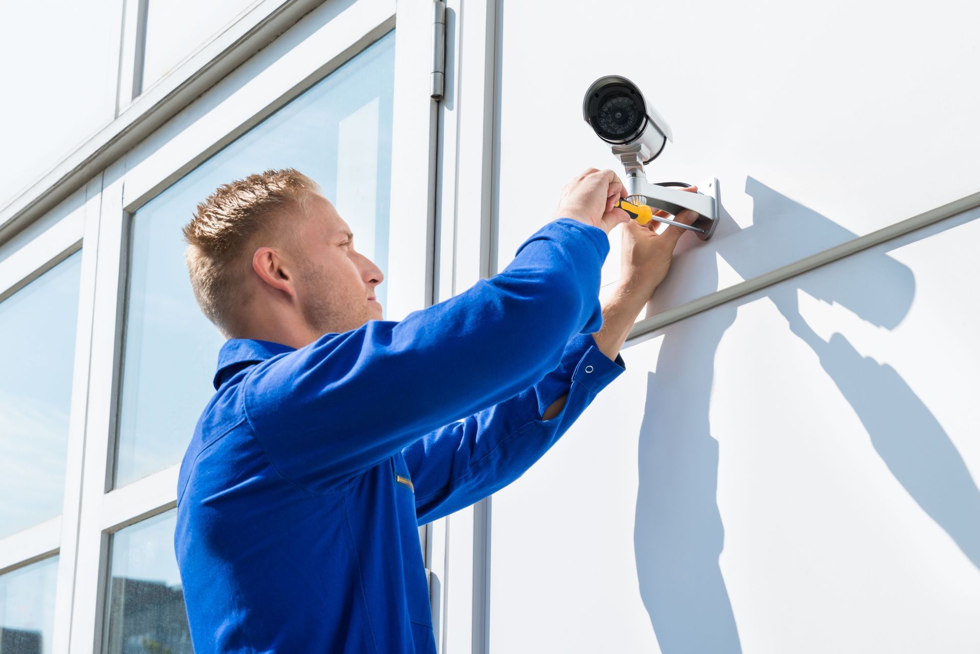 video surveillance camera installers