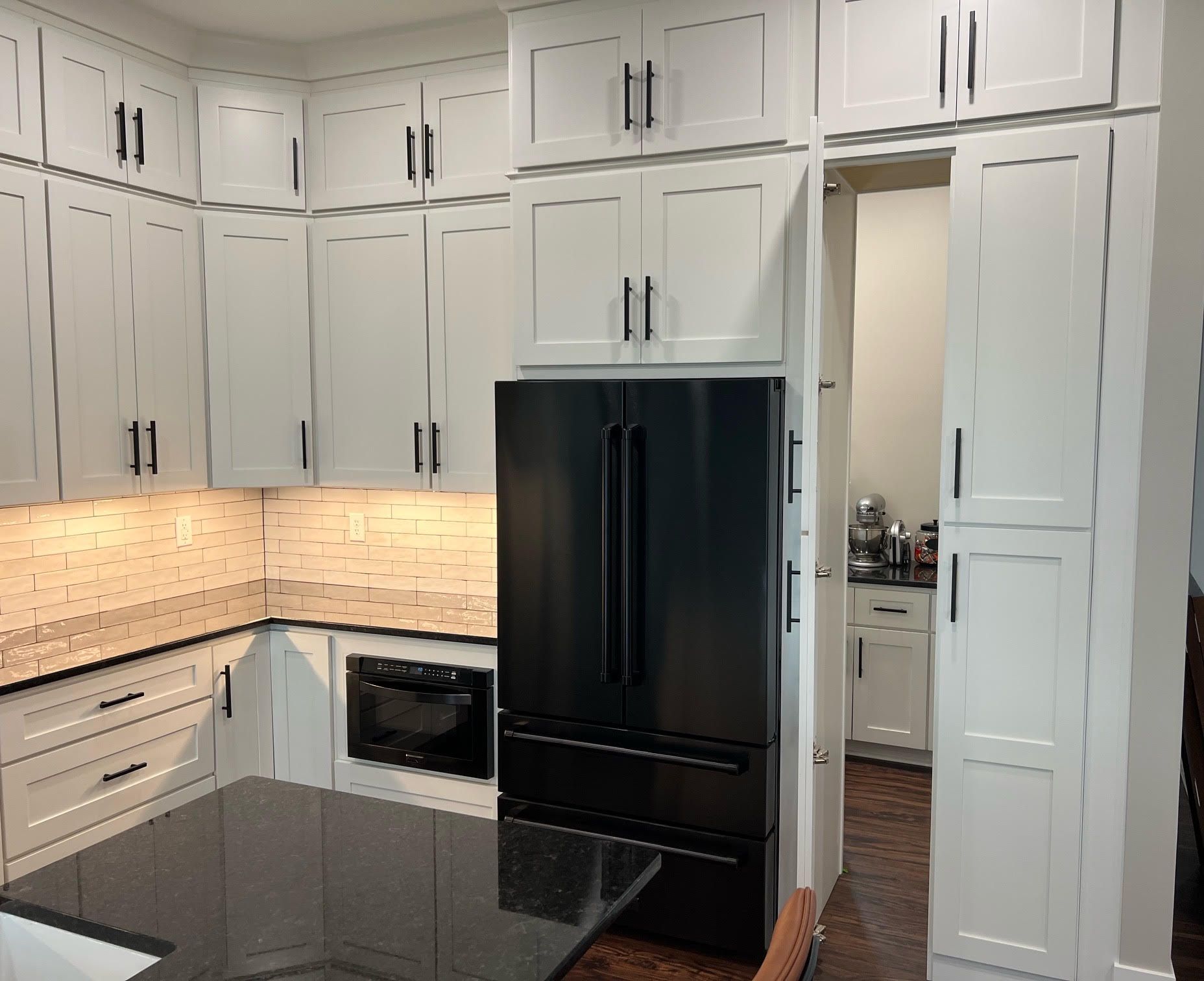 Top kitchen cabinets