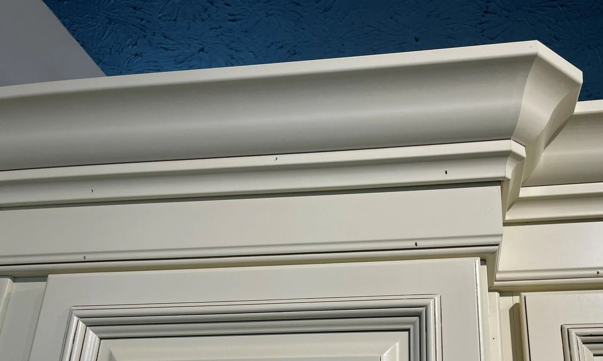 Cabinet molding service