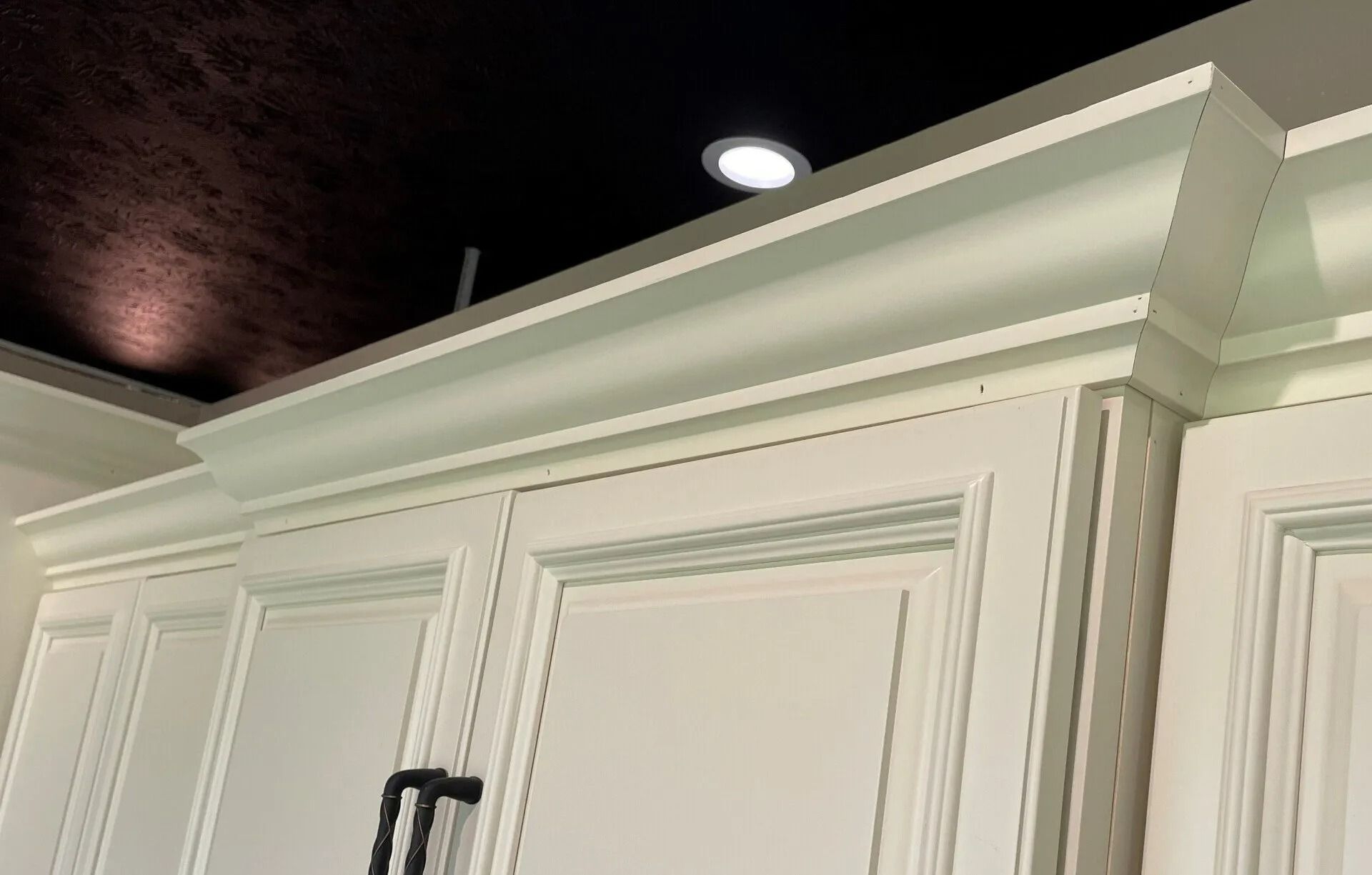 Cabinet molding service