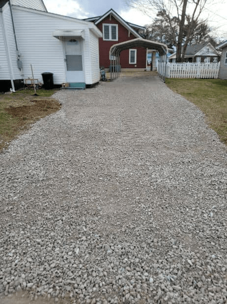Gravel driveway installation