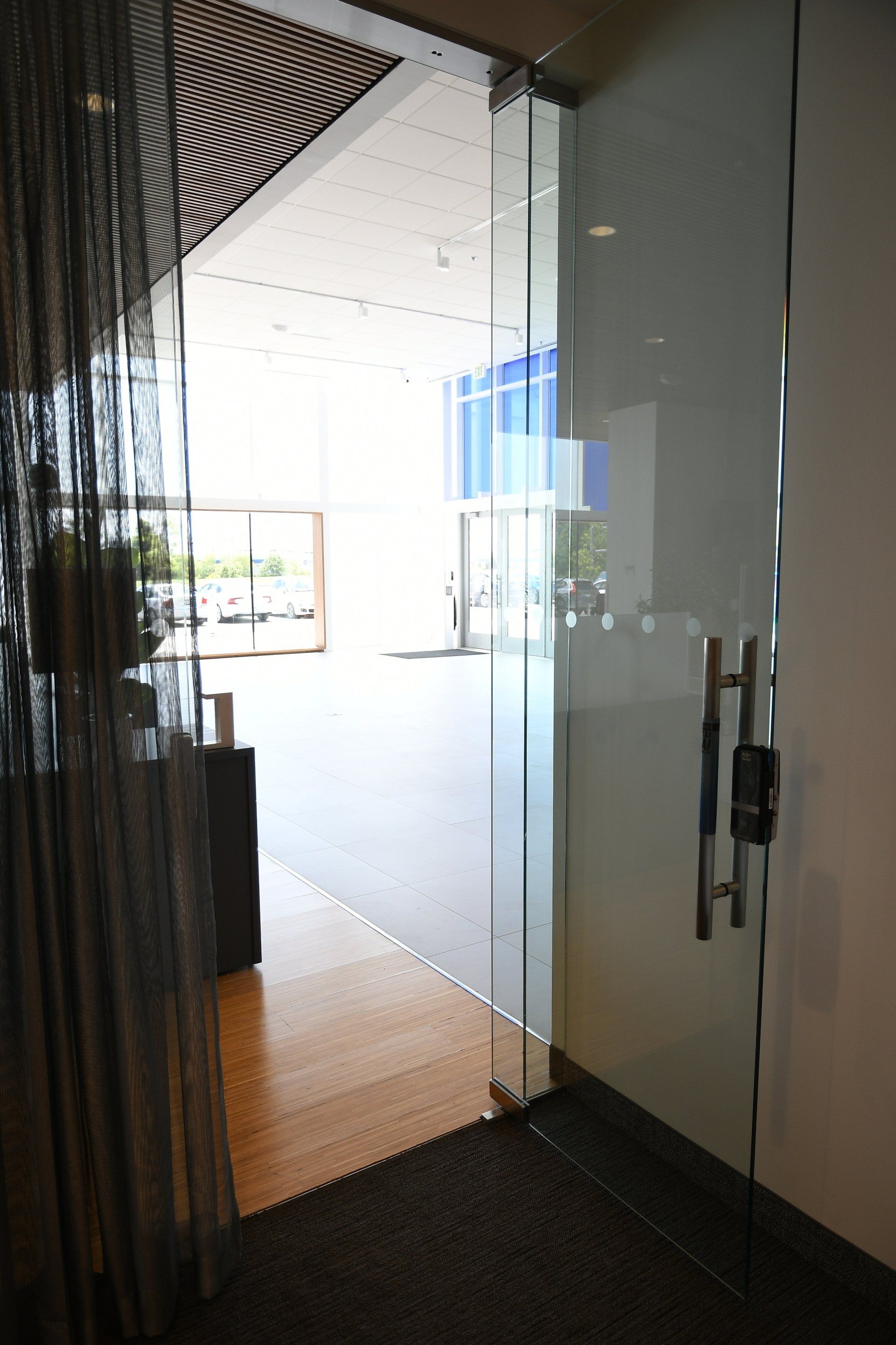 Commercial glass door