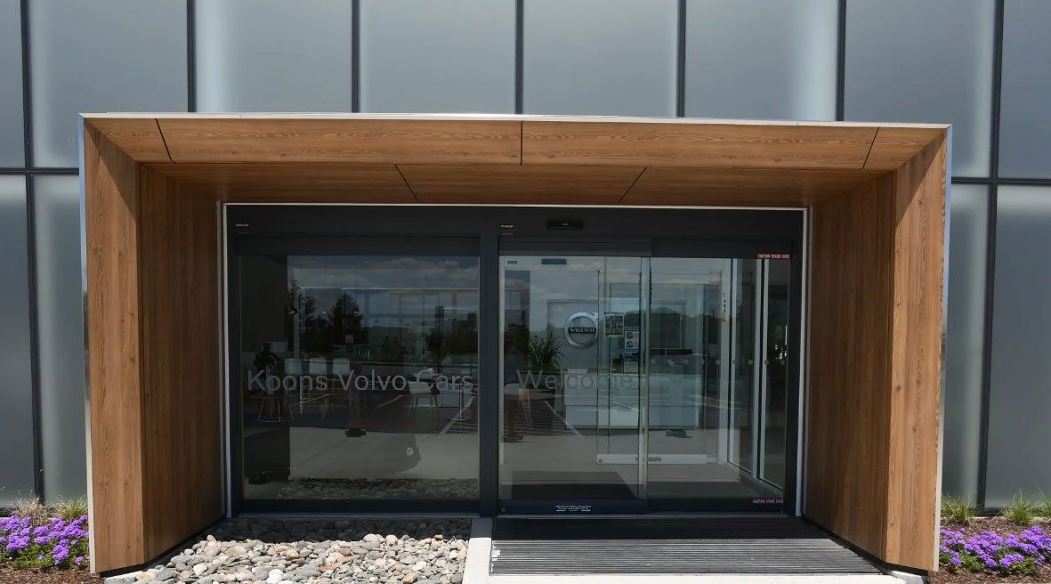 Commercial glass door