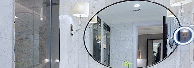 Bathroom custom mirror