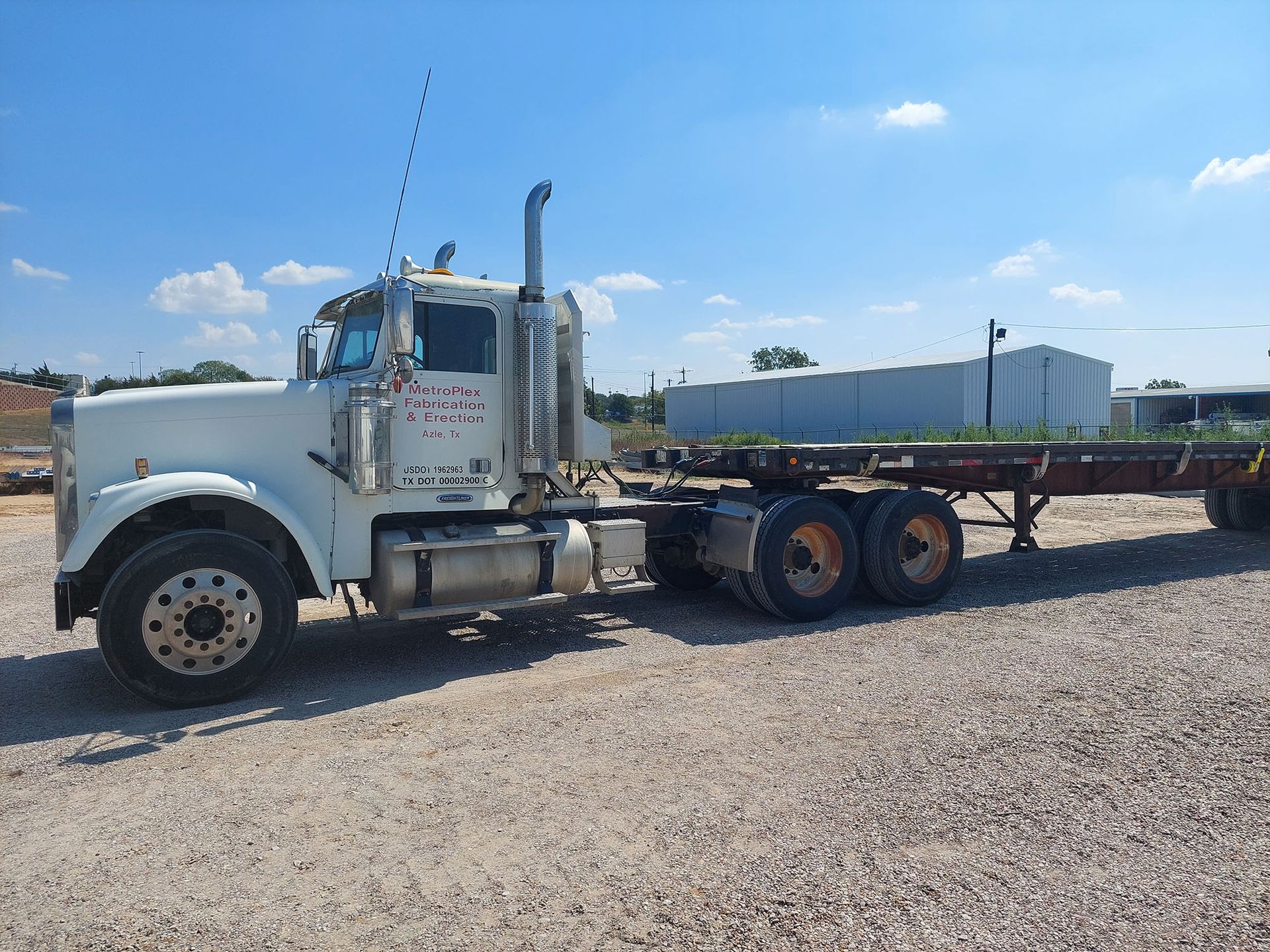 Metroplex Fabrication & Erection Truck