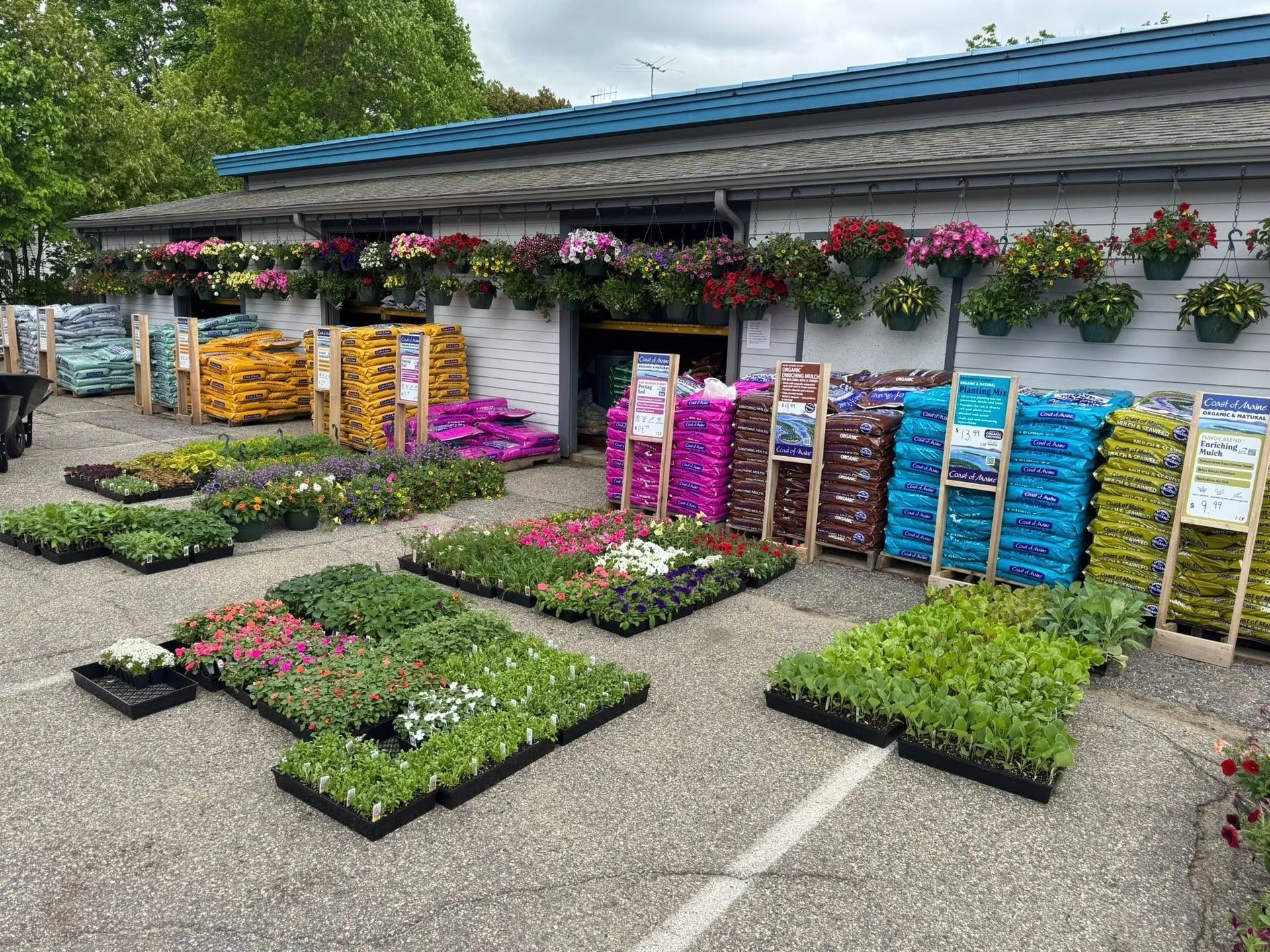 Springvale Hardware & Paint