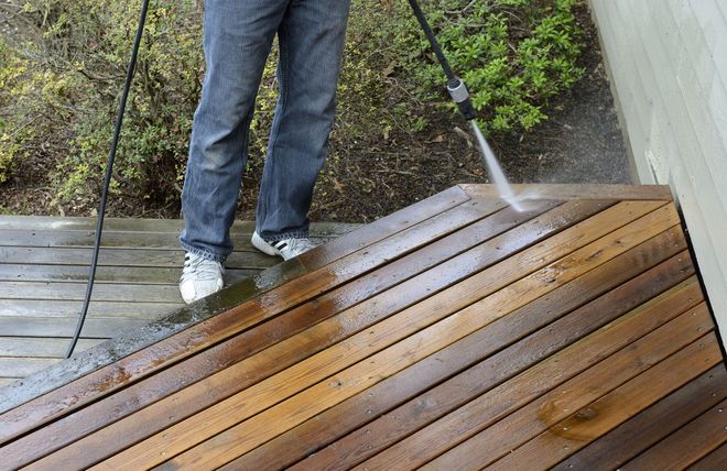 C & R Deck Cleaning
