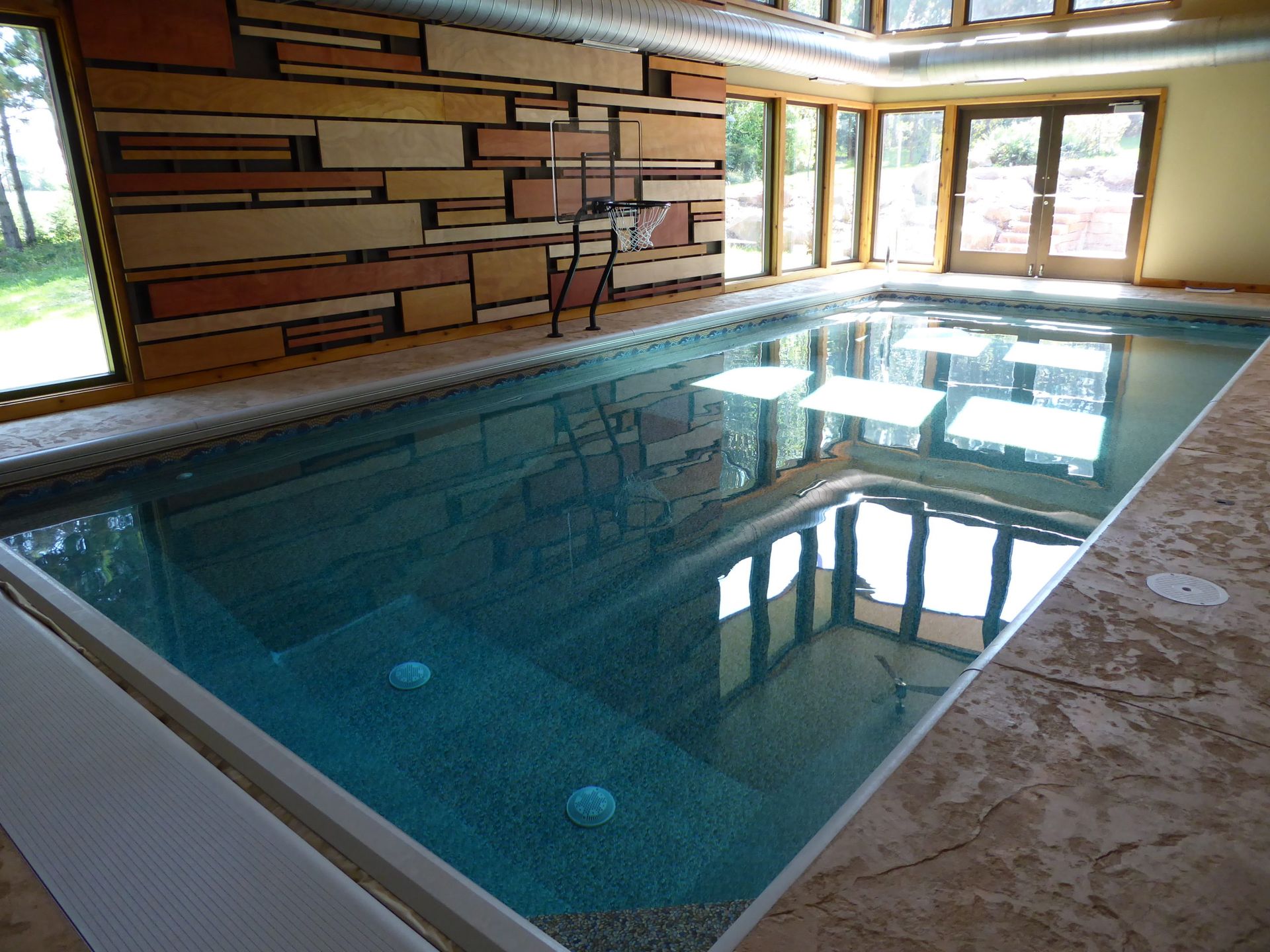 Swimming pool