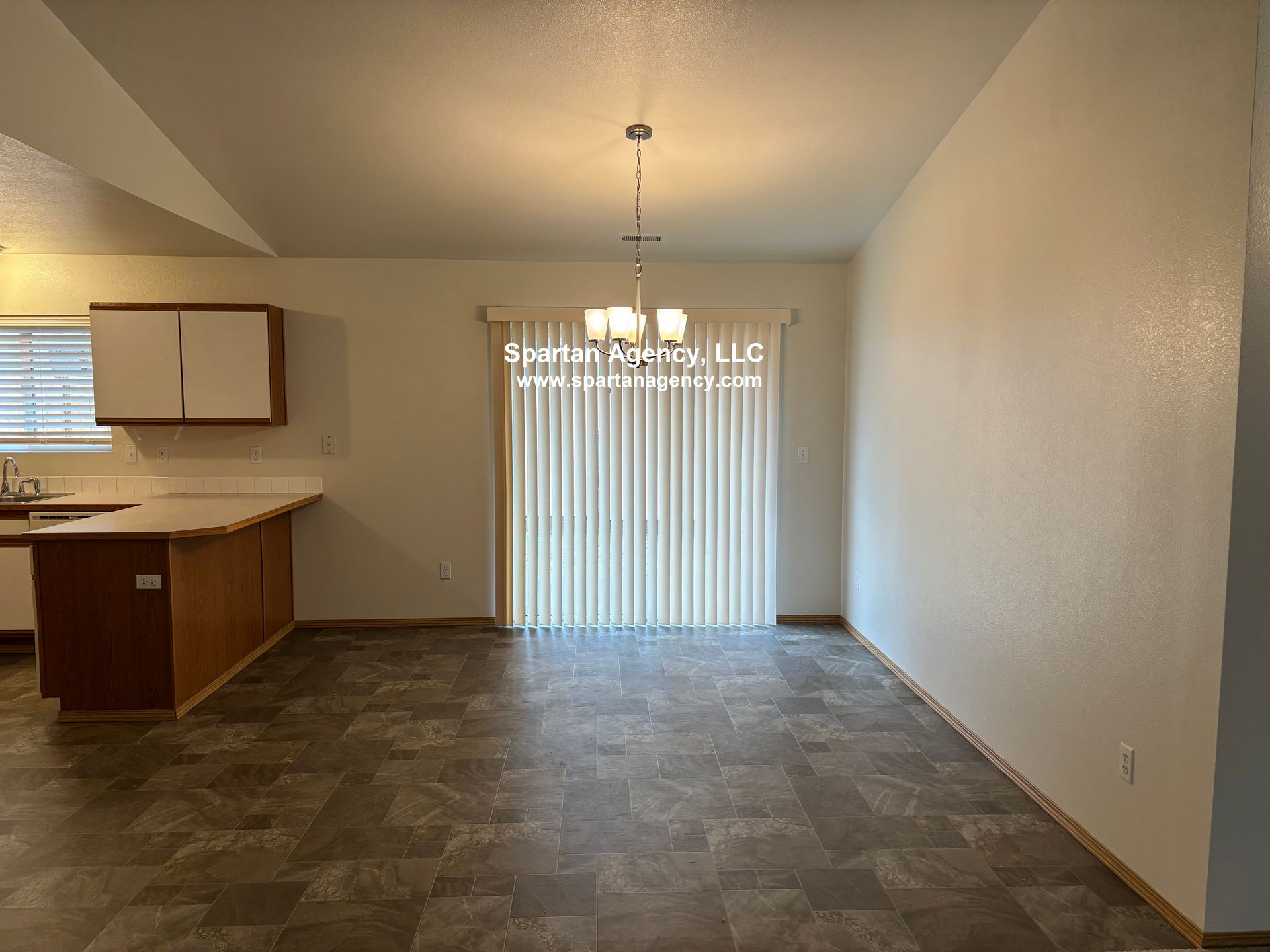 Duplex Apartment Rent Bonney Lake, WA
