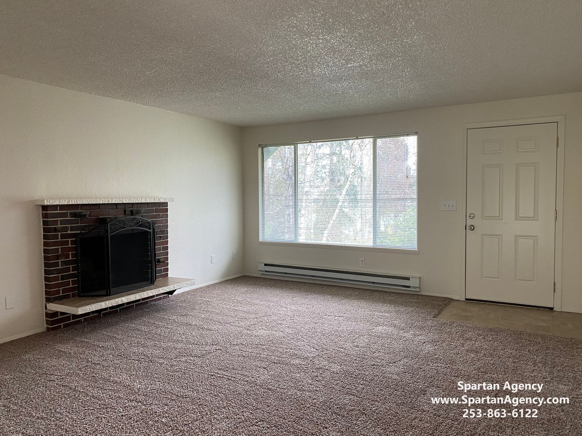2 bed 1 bath downstairs unit
Edgewood WA 