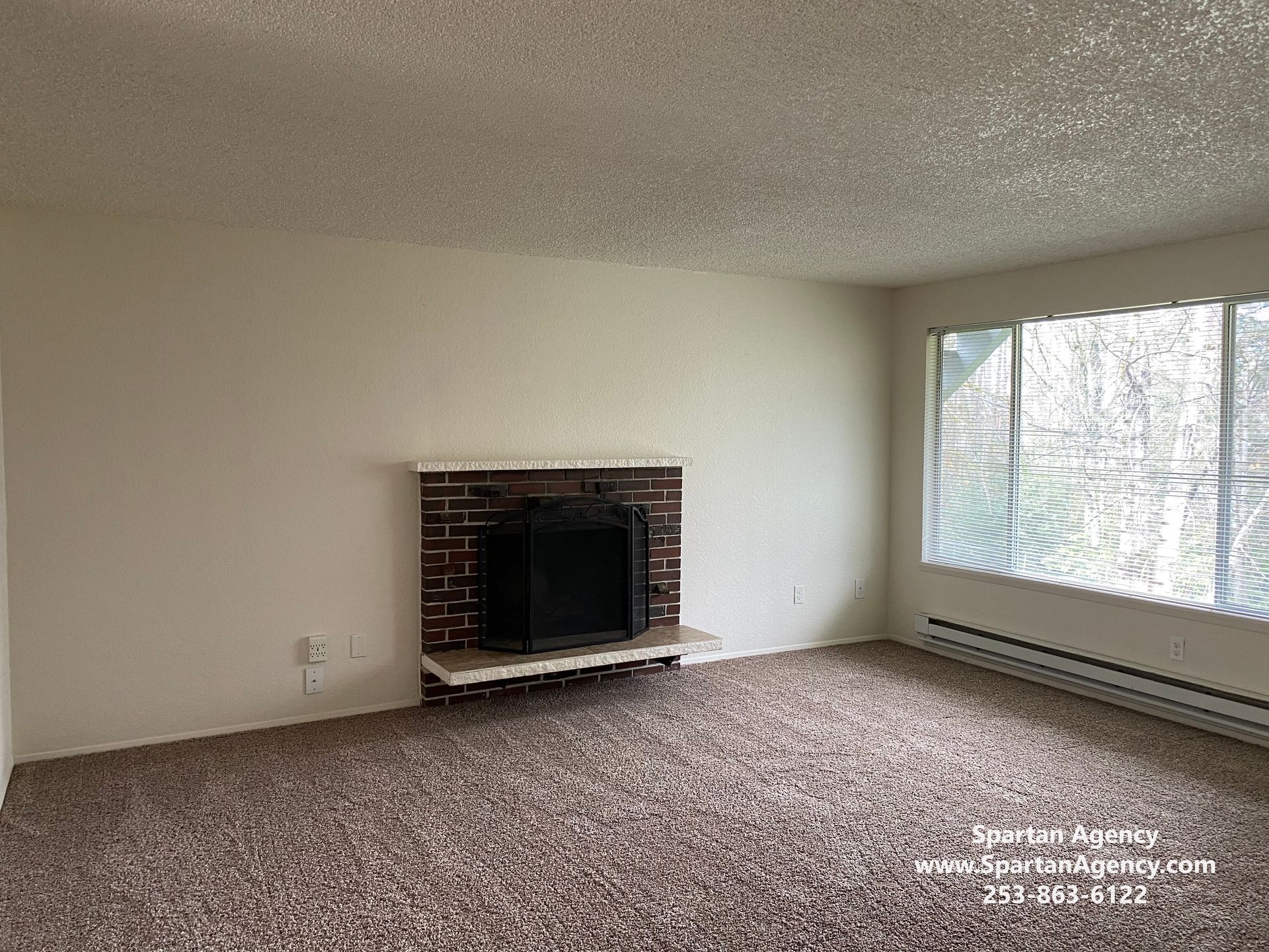 2 bed 1 bath downstairs unit
Edgewood WA 