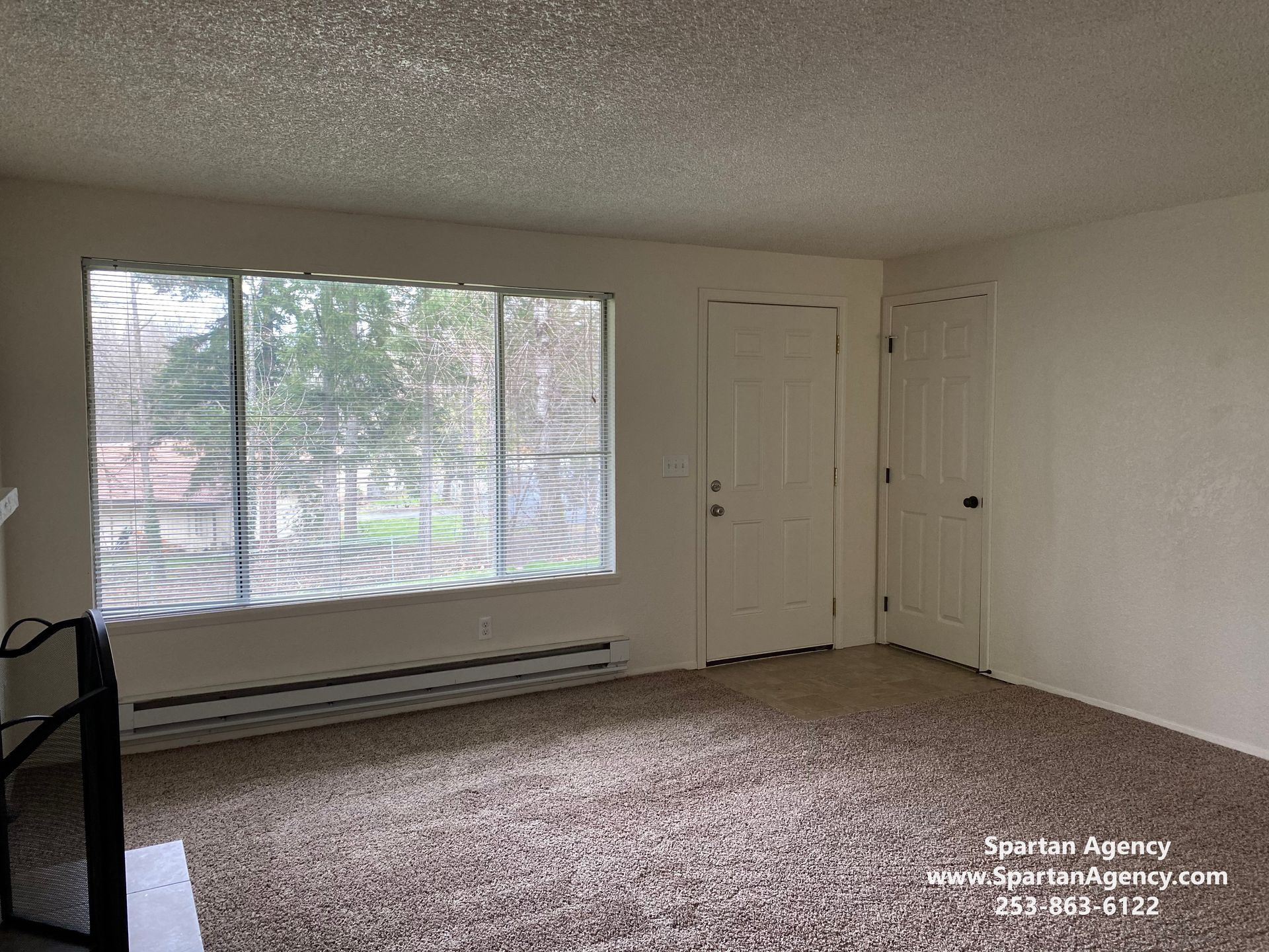 2 bed 1 bath downstairs unit
Edgewood WA 