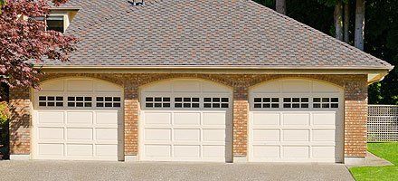 Residential garage doors service