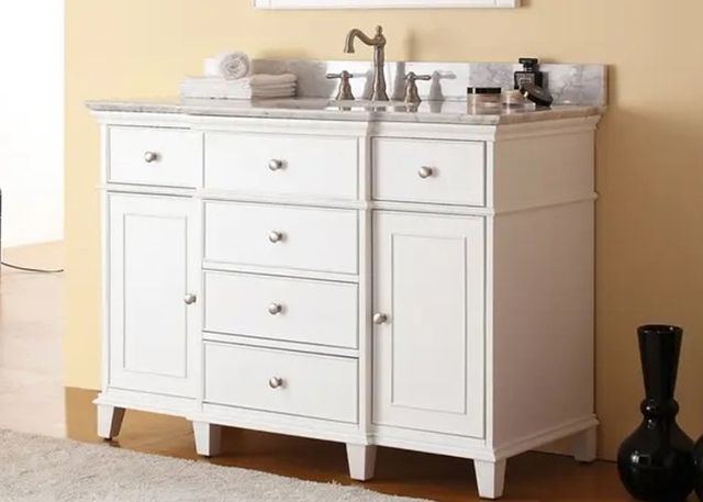 Kitchen cabinet remodel by Bestile Cabinet El Monte