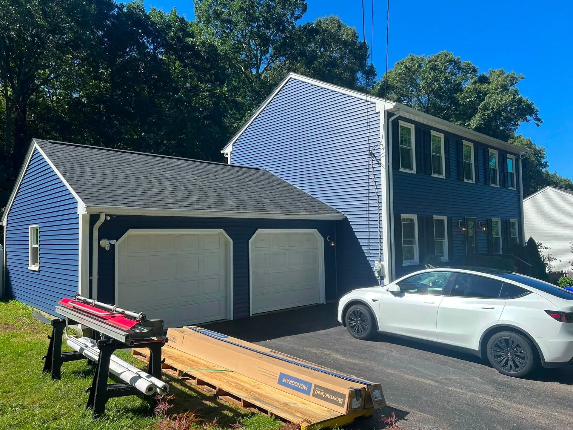 residential roofing contractor