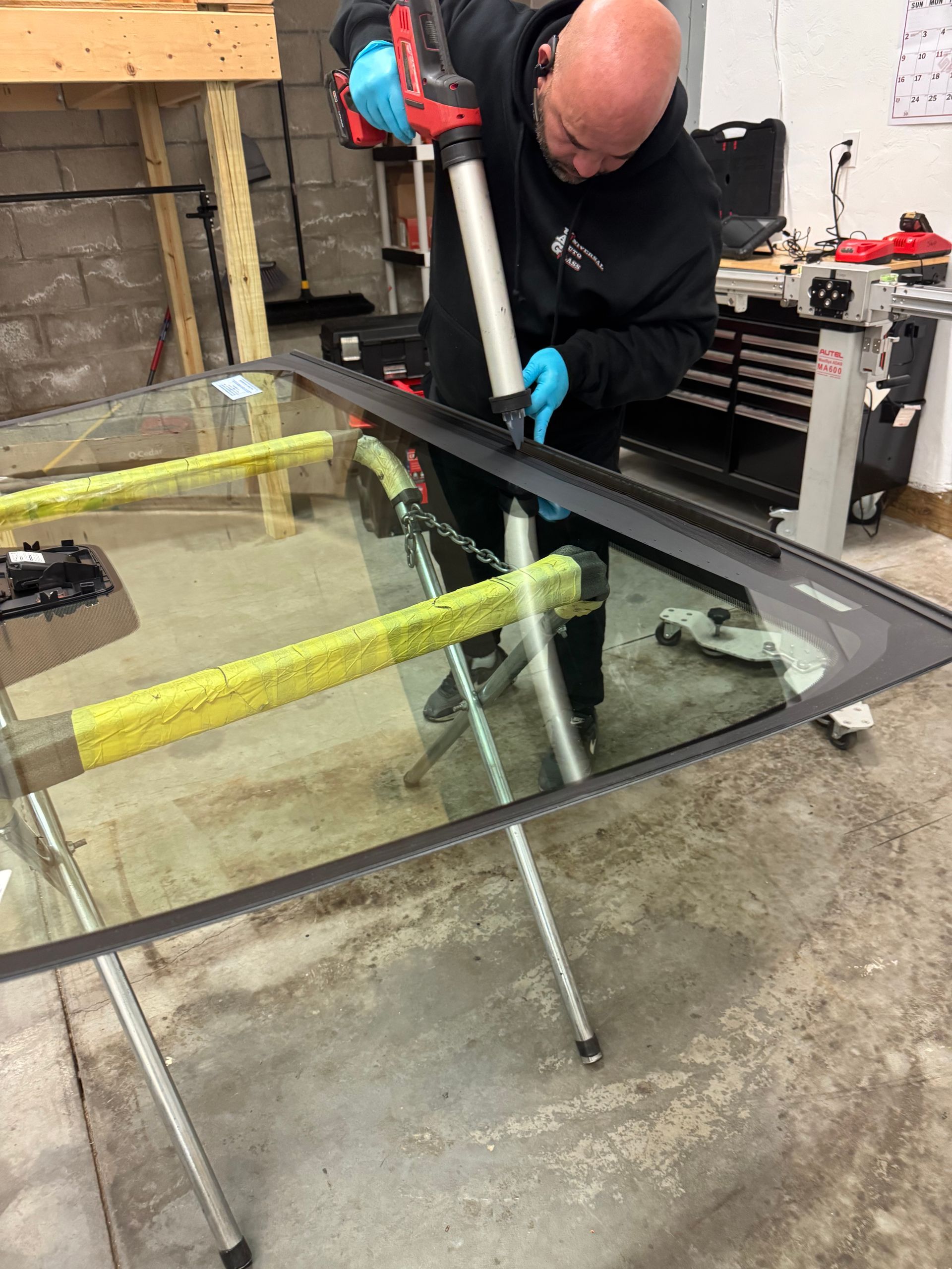 Universal Auto Glass