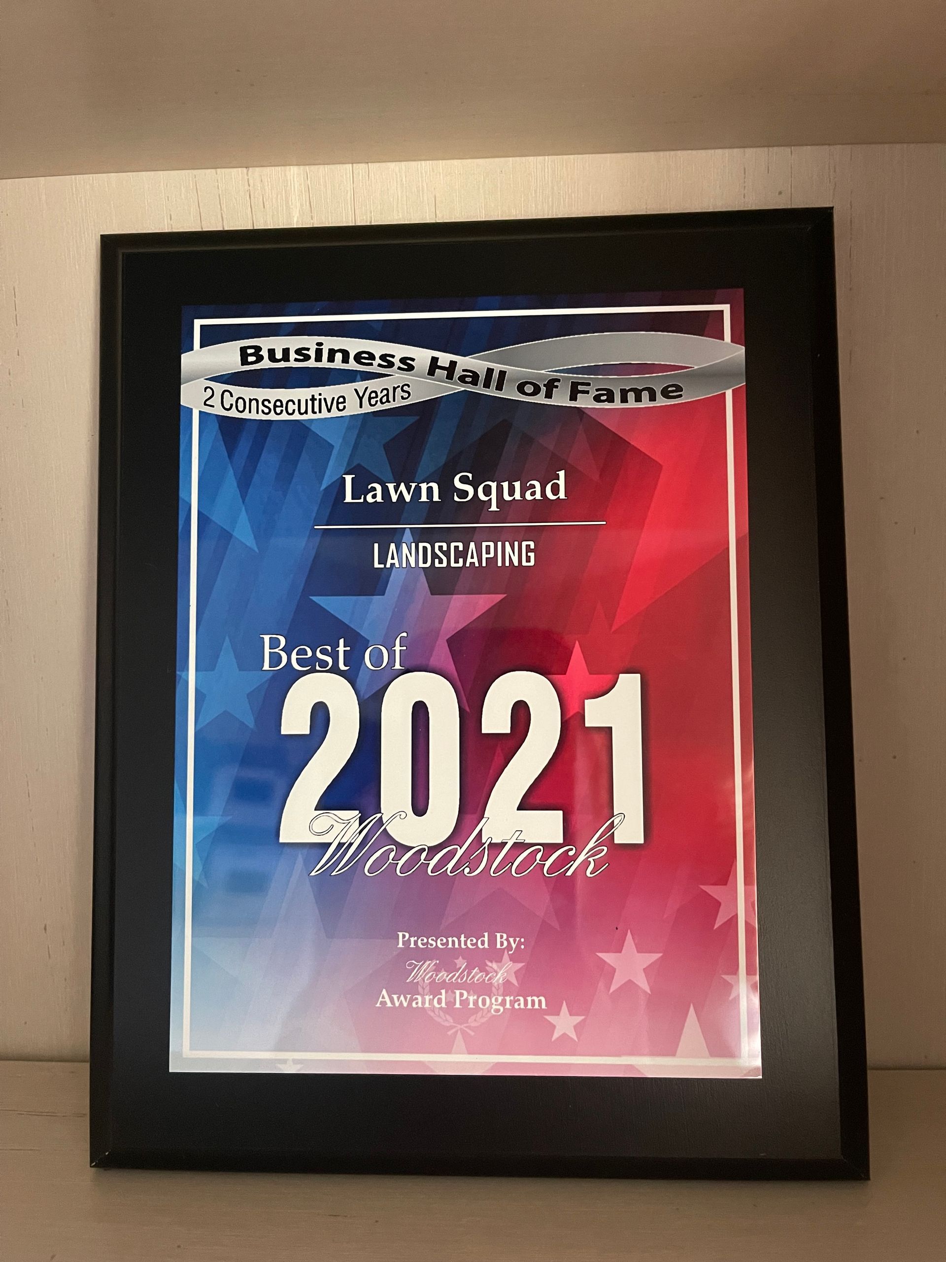 A framed certificate that says best of 2021 on it