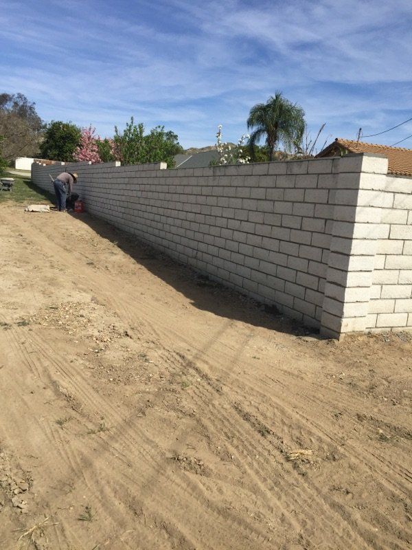 Retaining wall