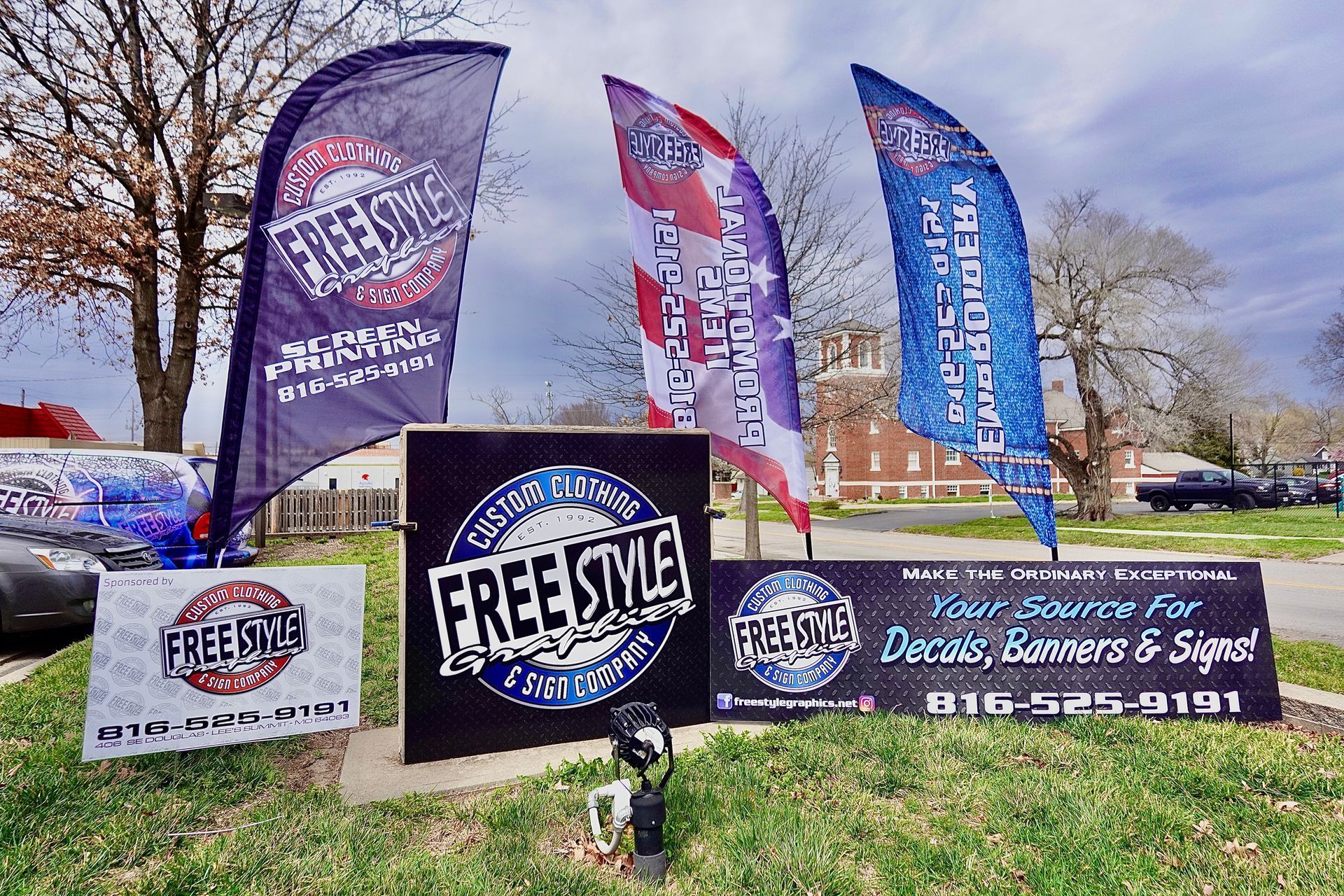 A bunch of spools of thread are sitting on a table in a factory.