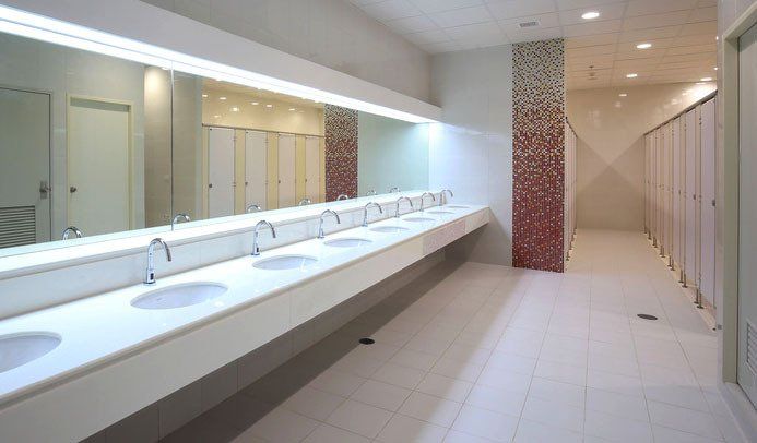 Commercial plumbing service